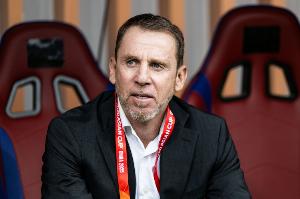 北青：久帅将队员打乱分组，让所有国脚都对竞争主力保持渴望