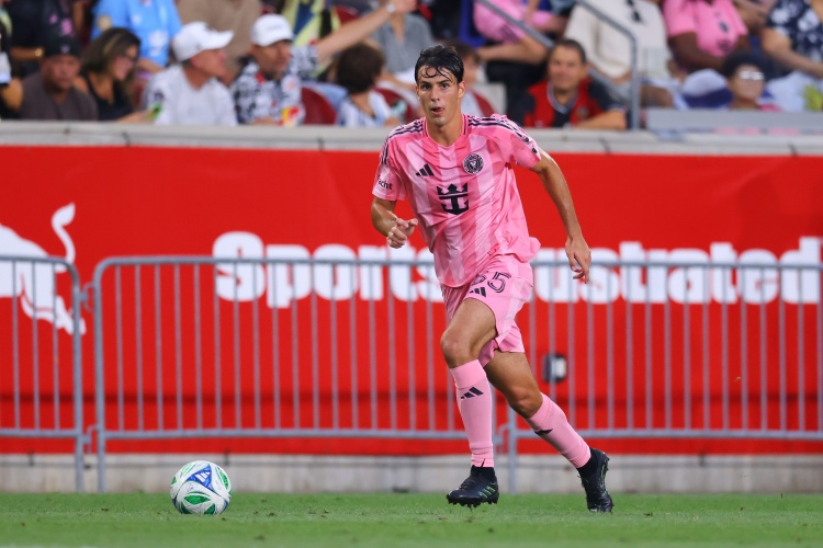 官方网站-官方：小雷东多加盟西甲埃尔切，迈阿密国际保有二转分成