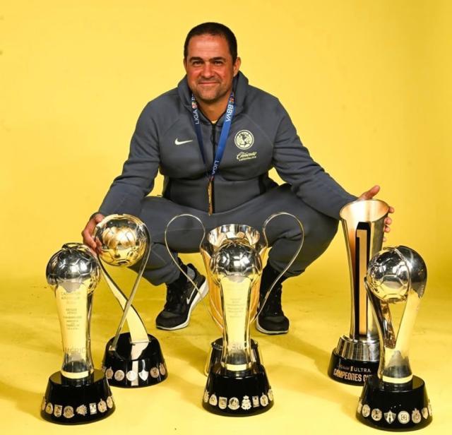 1743210868618049571.jpg 1743210605966.jpg