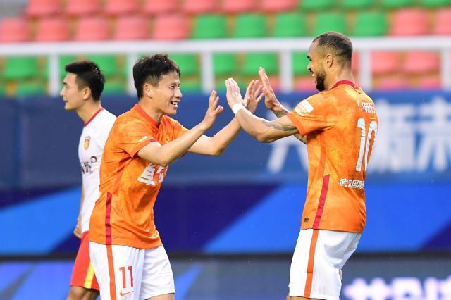 九游官网登录-【中超】福布斯点射+绝杀 武汉长江2比1河北两连胜